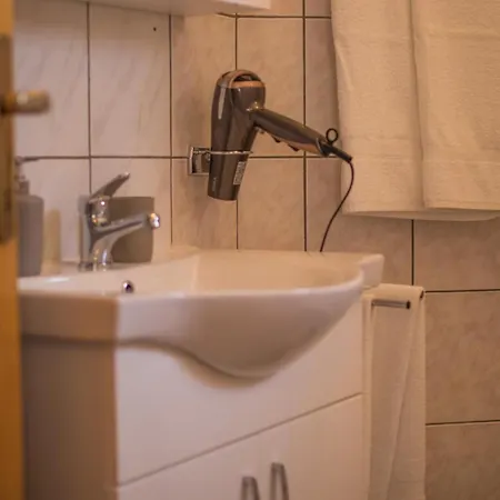 Rustika Bed & Breakfast Malinska